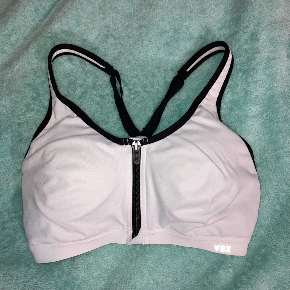 Victoria’s Secret knockout max support sports bra